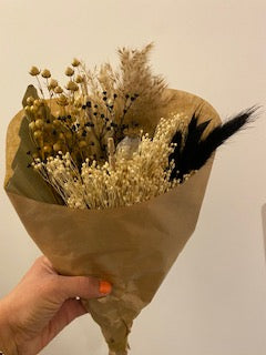 Dried Wildflower Field Bouquet Natural and white colours with Black Accents – Greeting Card