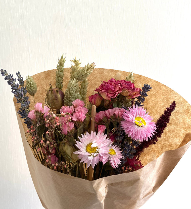 Pink Dried Wildflower Bouquet – Greeting Card